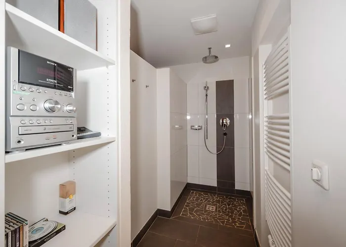 Oberransburg フラッハウ